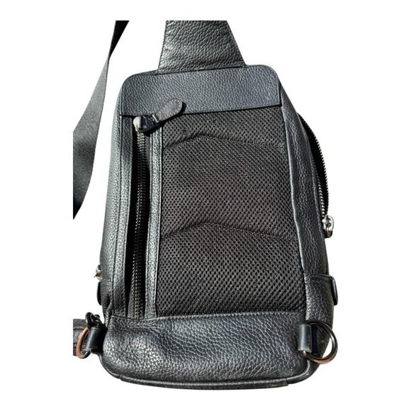 Coach Gotham Pack Leather Sling Crossbody - Picture 2 of 9